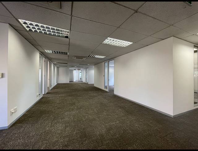 385M² OFFICE TO LET IN SANDTON CENTRAL